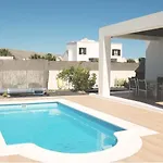 Ereza Buganvillas וילה