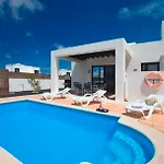 ヴィラ Ereza Buganvillas